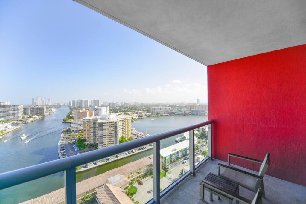 Awesome 2Br Condo Beachwalk Resort Hallandale Beach Exteriér fotografie