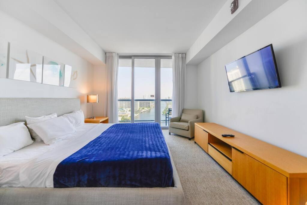 Awesome 2Br Condo Beachwalk Resort Hallandale Beach Exteriér fotografie