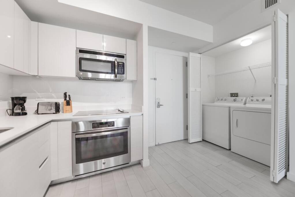 Awesome 2Br Condo Beachwalk Resort Hallandale Beach Exteriér fotografie